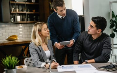 conseiller-en-gestion-de-patrimoine-en-rendez-vous-clients